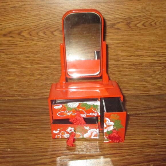 Dollhouse Furniture 2 piece set of Bedroom Furniture Plastic and Wooden Set 2 - Picture 3 of 13